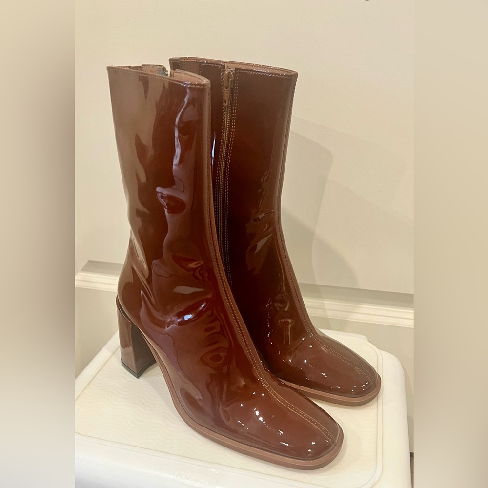 NEW Urban Outfitters Mid Calf Brown Patent Block Heel Boots - Picture 2 of 6